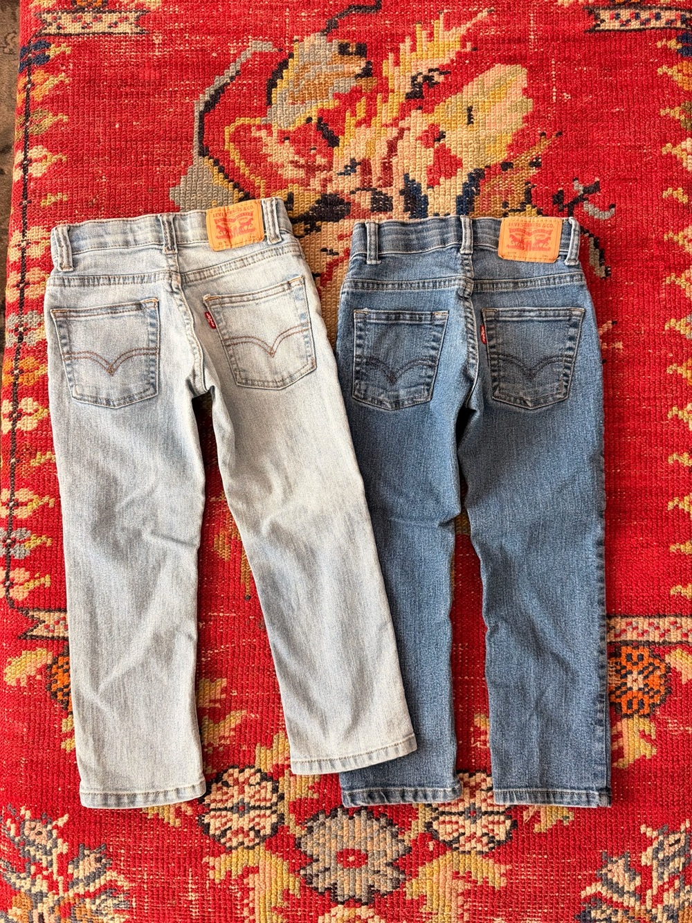 Levi's Kids Straight Jeans in Light Blue and Dark Blue Washes